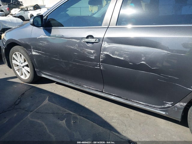 4T1BD1FKXEU104969 Toyota Camry Hybrid Xle