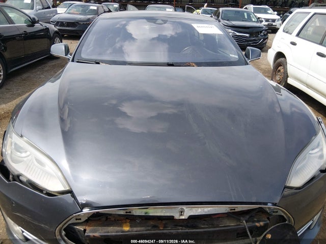 46094247 :رقم المزاد ، 5YJSA1E22FF103713 vin ، 2015 Tesla Model S 70d/85d/p85d مزاد بيع
