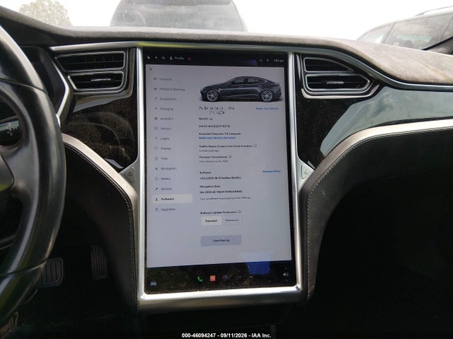 46094247 :رقم المزاد ، 5YJSA1E22FF103713 vin ، 2015 Tesla Model S 70d/85d/p85d مزاد بيع