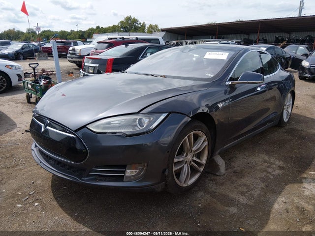 46094247 :رقم المزاد ، 5YJSA1E22FF103713 vin ، 2015 Tesla Model S 70d/85d/p85d مزاد بيع