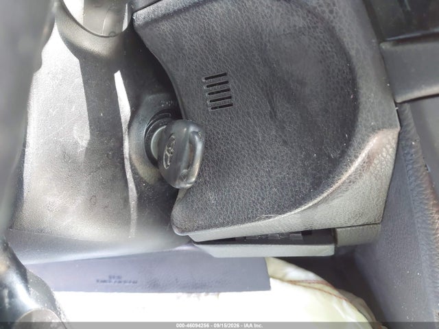 46094256 :رقم المزاد ، 5YFBURHE1FP199902 vin ، 2015 Toyota Corolla S Plus مزاد بيع