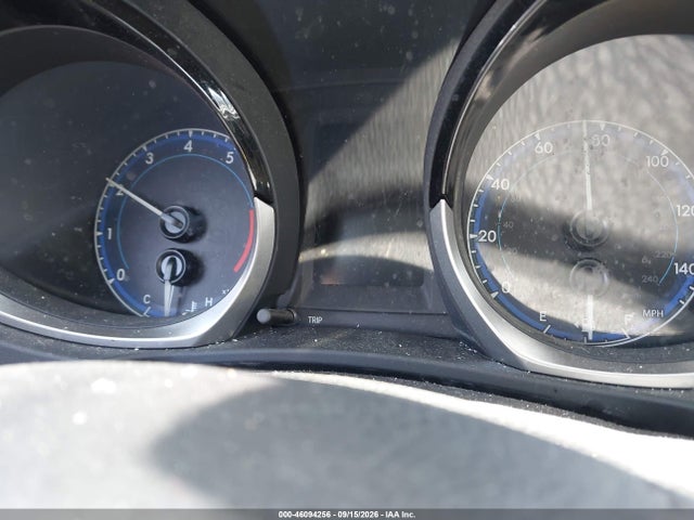 46094256 :رقم المزاد ، 5YFBURHE1FP199902 vin ، 2015 Toyota Corolla S Plus مزاد بيع
