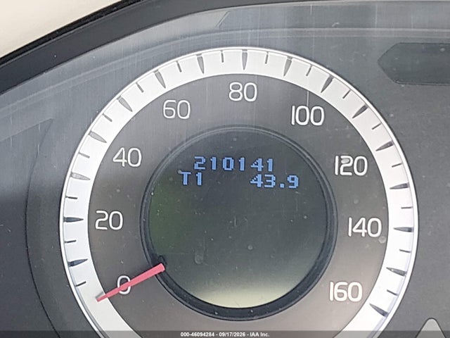 46094284 :رقم المزاد ، YV1982AS8A1130433 vin ، 2010 Volvo S80 3.2 مزاد بيع