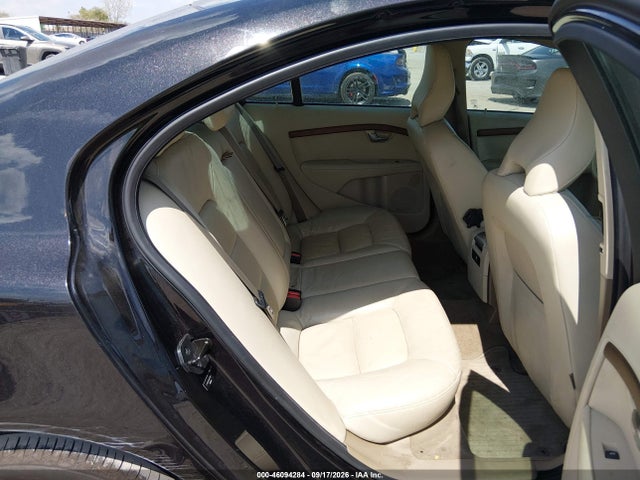 46094284 :رقم المزاد ، YV1982AS8A1130433 vin ، 2010 Volvo S80 3.2 مزاد بيع