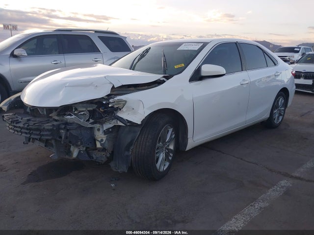 46094304 :رقم المزاد ، 4T1BF1FK2FU041426 vin ، 2015 Toyota Camry Se مزاد بيع