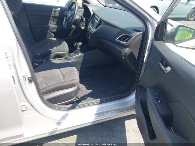 Hyundai ACCENT SE 2019 3KPC24A35KE050605 Image 5