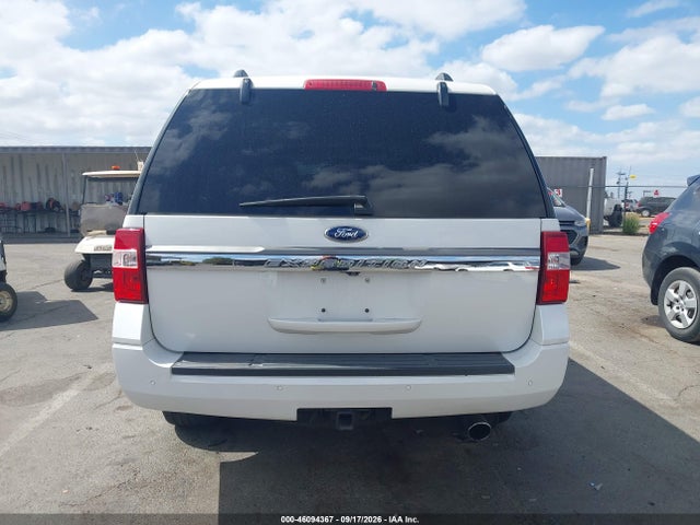 Ford Expedition Limited 2015 1FMJU2AT9FEF10142 Image 17
