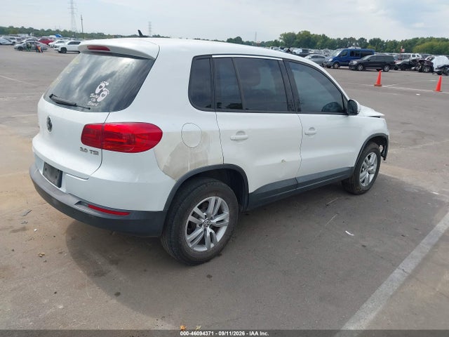 46094371 :رقم المزاد ، WVGAV3AX7EW555465 vin ، 2014 Volkswagen Tiguan S مزاد بيع