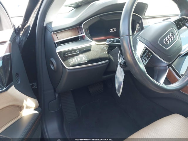 Audi A8 L 55 2019 WAU8DAF86KN011887 Image 17