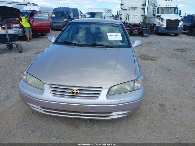 1998 Toyota Camry Le მანქანა იყიდება აუქციონზე, vin: JT2BG22K5W0137466, აუქციონის ნომერი: 46094427