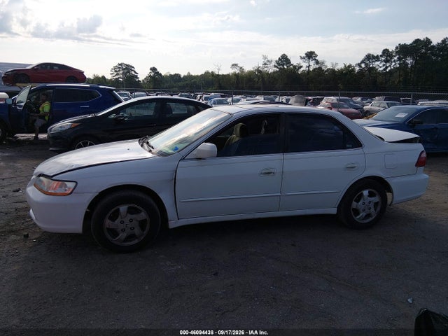 46094438 :رقم المزاد ، 1HGCG6679YA137607 vin ، 2000 Honda Accord 2.3 Ex مزاد بيع