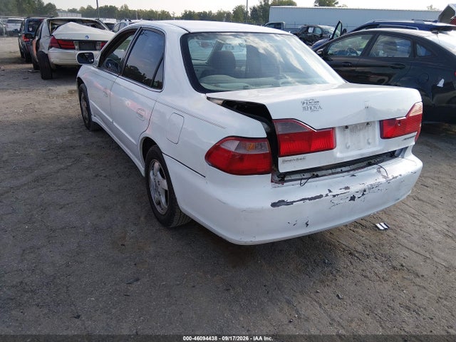 46094438 :رقم المزاد ، 1HGCG6679YA137607 vin ، 2000 Honda Accord 2.3 Ex مزاد بيع