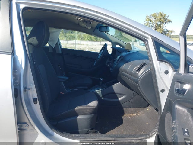 Продажа на аукционе авто 2015 Kia Forte Lx, vin: KNAFX4A69F5414547, номер лота: 46094460