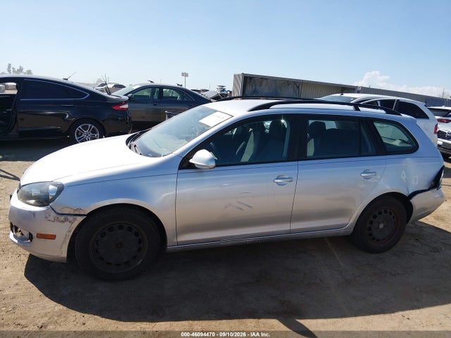 3VWPP7AJXEM627137 Volkswagen Jetta Sportwagen 2.5l S