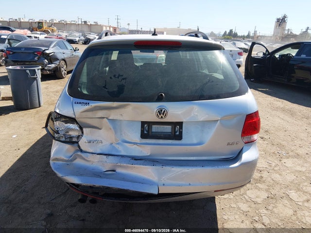 3VWPP7AJXEM627137 Volkswagen Jetta Sportwagen 2.5l S
