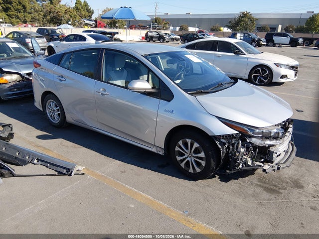 Продаж на аукціоні авто 2022 Toyota Prius Prime Le, vin: JTDKAMFP4N3203366, номер лоту: 46094505