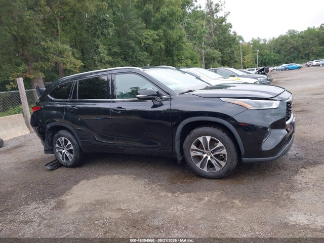 Продажа на аукционе авто 2021 Toyota Highlander Xle, vin: 5TDHZRBH5MS535540, номер лота: 46094550