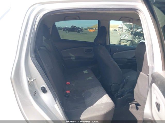 Продаж на аукціоні авто 2015 Toyota Yaris L, vin: VNKKTUD36FA031677, номер лоту: 46094576