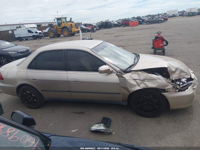 Aukcja sprzedaży 2000 Honda Accord 2.3 Lx, vin: 1HGCG5648YA004675, numer aukcji: 46094632