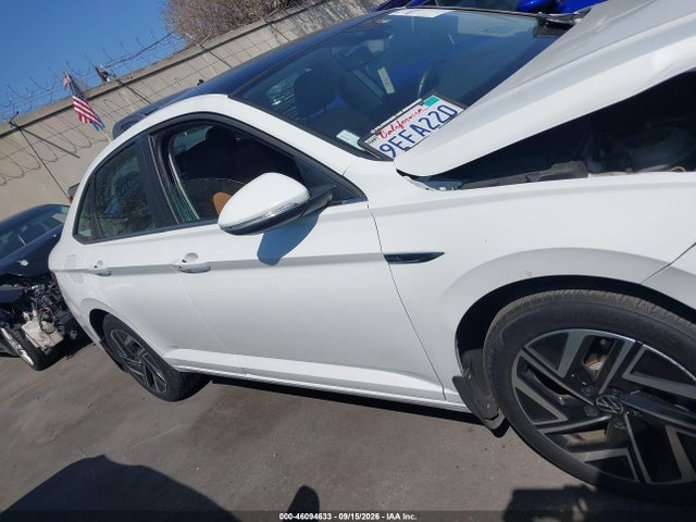 2023 Volkswagen Jetta 1.5t Sel მანქანა იყიდება აუქციონზე, vin: 3VWGM7BU9PM015757, აუქციონის ნომერი: 46094633