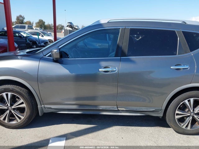 46094653 :رقم المزاد ، JN8AT2MT4HW406078 vin ، 2017 Nissan Rogue Sl مزاد بيع