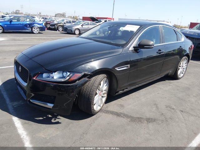 Jaguar Xf 35t Prestige 2016 SAJBE4BV3GCY08928 Image 2