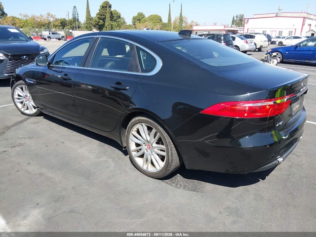 Jaguar Xf 35t Prestige 2016 SAJBE4BV3GCY08928 Image 3