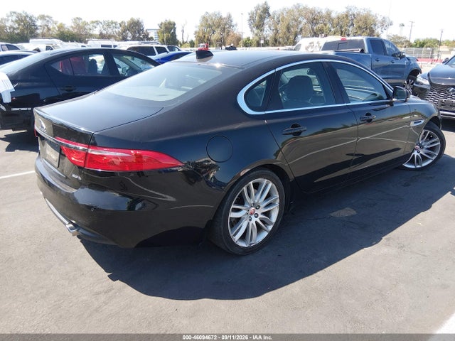 Jaguar Xf 35t Prestige 2016 SAJBE4BV3GCY08928 Image 4