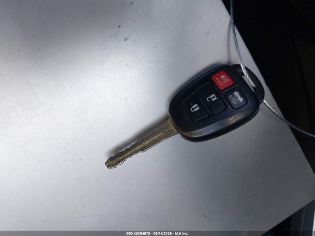 Toyota COROLLA LE 2018 5YFBURHE2JP803577 Image 11