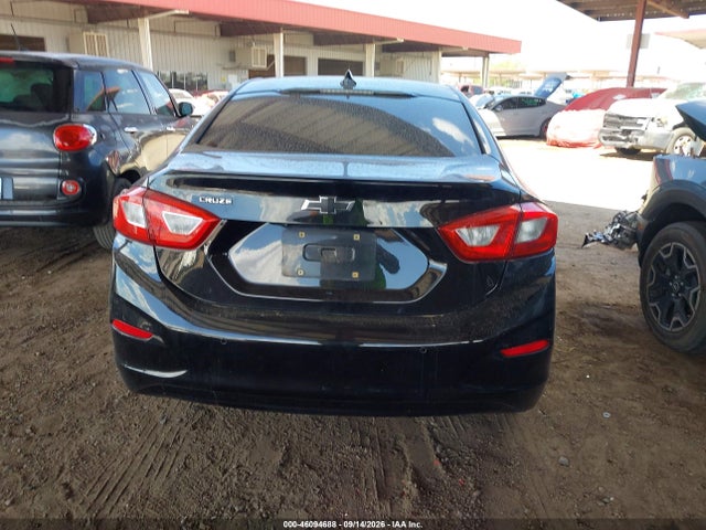 1G1BF5SM5J7243048 Chevrolet Cruze Premier Auto
