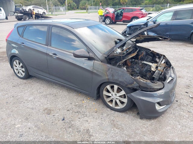 2012 Hyundai Accent Se მანქანა იყიდება აუქციონზე, vin: KMHCU5AE6CU033232, აუქციონის ნომერი: 46094773