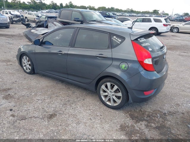 2012 Hyundai Accent Se მანქანა იყიდება აუქციონზე, vin: KMHCU5AE6CU033232, აუქციონის ნომერი: 46094773