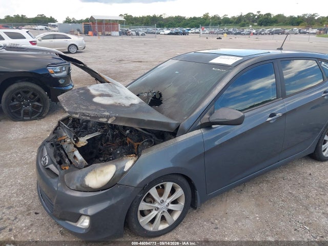2012 Hyundai Accent Se მანქანა იყიდება აუქციონზე, vin: KMHCU5AE6CU033232, აუქციონის ნომერი: 46094773