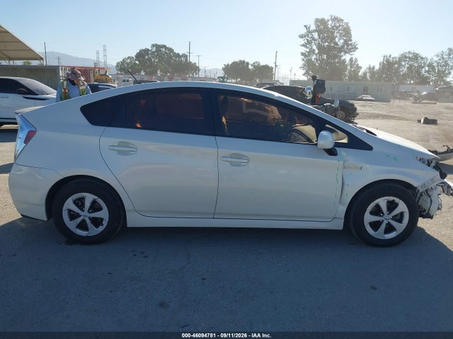 Toyota Prius Two 2015 JTDKN3DU7F0420100 Image 14