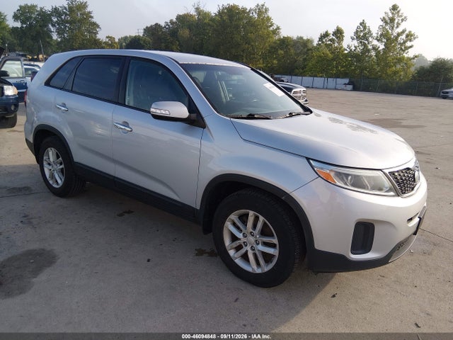 2015 Kia Sorento Lx მანქანა იყიდება აუქციონზე, vin: 5XYKT3A67FG589622, აუქციონის ნომერი: 46094848