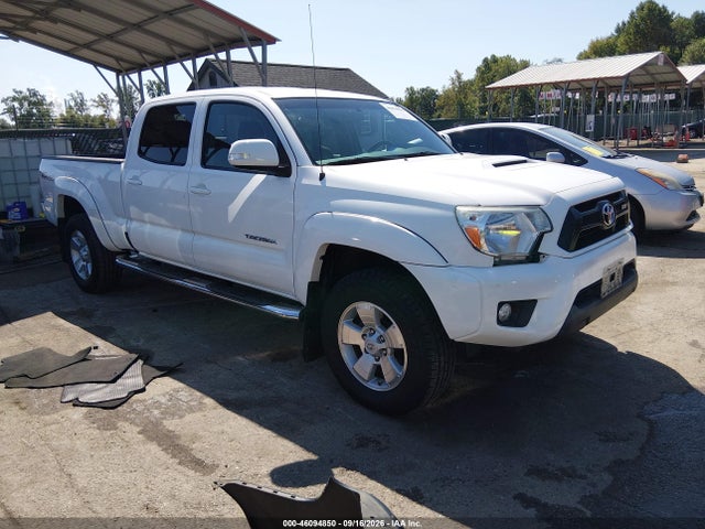 Продажа на аукционе авто 2015 Toyota Tacoma Base V6, vin: 3TMMU4FNXFM077447, номер лота: 46094850