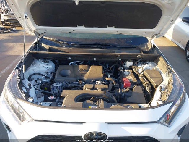 Toyota RAV4 LE 2020 2T3F1RFV1LC121040 Image 10