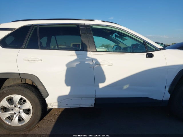 Toyota RAV4 LE 2020 2T3F1RFV1LC121040 Image 13