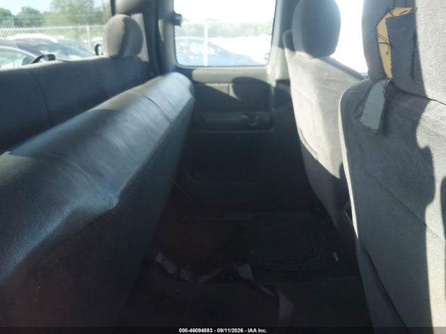Aukcja sprzedaży 2001 Chevrolet Silverado 1500 Ls, vin: 2GCEC19T411144642, numer aukcji: 46094883
