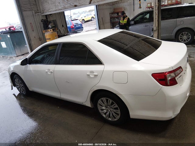 46094960 :رقم المزاد ، 4T1BF1FKXEU386024 vin ، 2014 Toyota Camry Le مزاد بيع