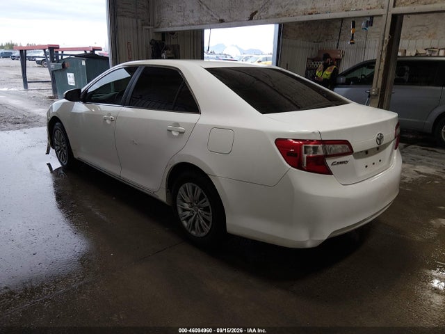 46094960 :رقم المزاد ، 4T1BF1FKXEU386024 vin ، 2014 Toyota Camry Le مزاد بيع
