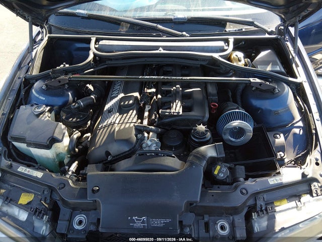 46095020 :رقم المزاد ، WBABD53494PL10666 vin ، 2004 Bmw 330ci مزاد بيع