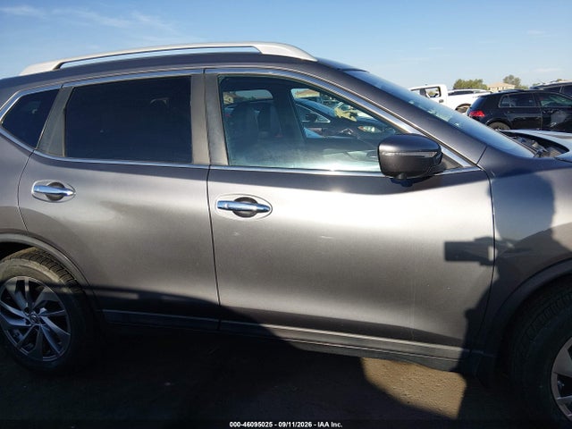 5N1AT2MT6FC789155 Nissan Rogue Sl