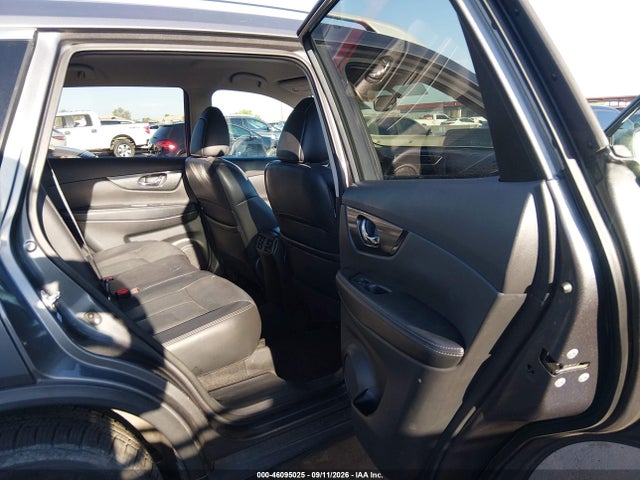 5N1AT2MT6FC789155 Nissan Rogue Sl