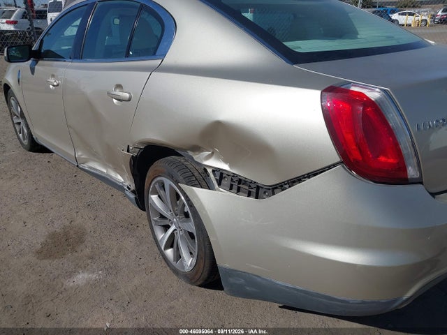 Продажа на аукционе авто 2011 Lincoln Mks, vin: 1LNHL9DR0BG611773, номер лота: 46095064