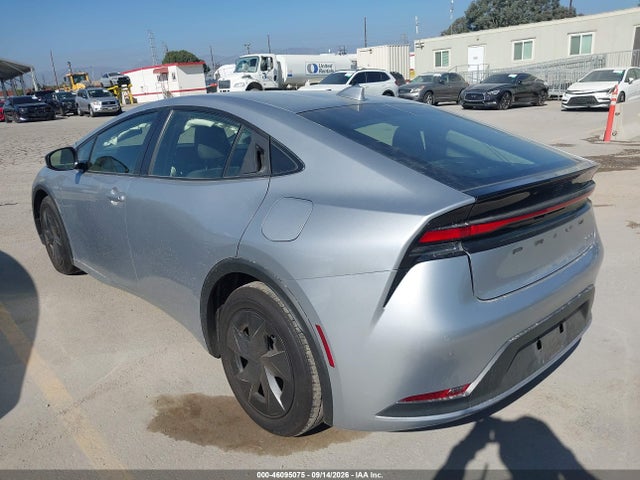 Toyota Prius Le 2023 JTDACAAU8P3002803 Image 3