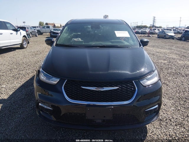 2C4RC1BG5TR235292 Chrysler Pacifica Select