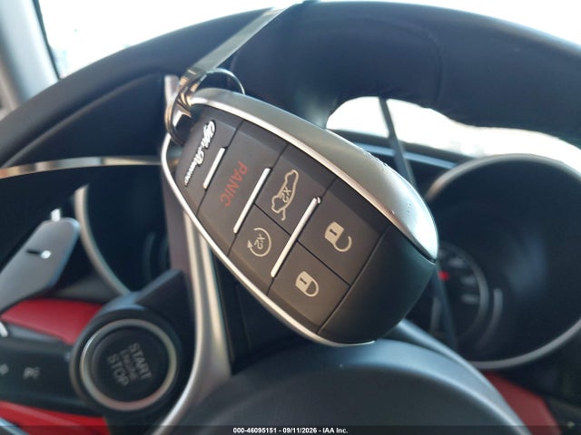 Продаж на аукціоні авто 2018 Alfa Romeo Giulia Ti Sport Awd, vin: ZARFAEEN6J7596125, номер лоту: 46095151