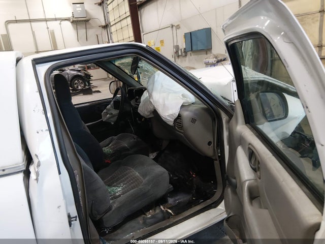 2000 Chevrolet S-10 მანქანა იყიდება აუქციონზე, vin: 1GCCS14W0Y8184607, აუქციონის ნომერი: 46095157