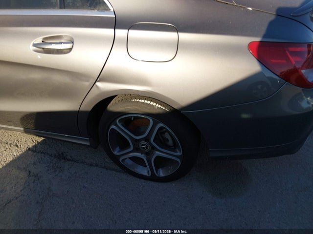 2018 Mercedes-benz Cla 250 მანქანა იყიდება აუქციონზე, vin: WDDSJ4EB8JN555747, აუქციონის ნომერი: 46095166